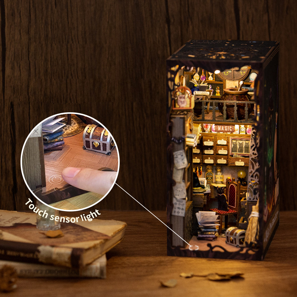 DIYRICLE | Magic Pharmacist w/ Dust Cover