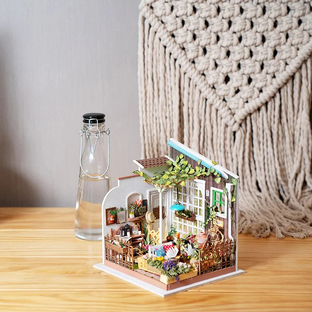Miller's Garden DIY Miniature House Kit