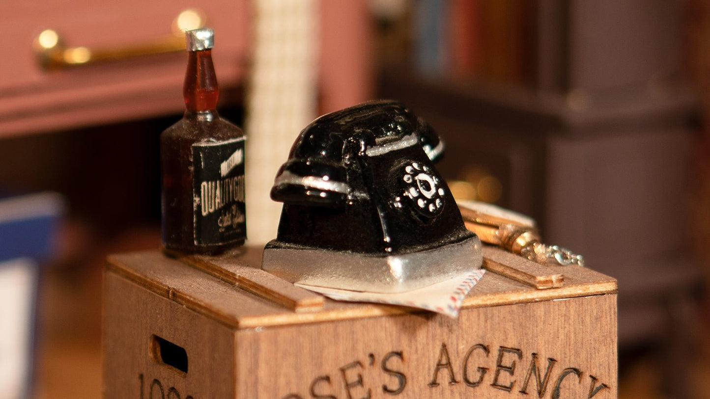 Mose's Detective Agency DIY Miniature House Kit