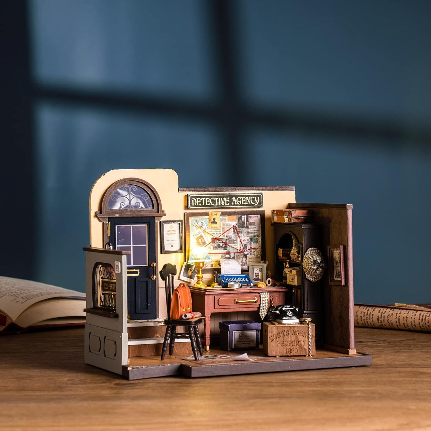 Mose's Detective Agency DIY Miniature House Kit