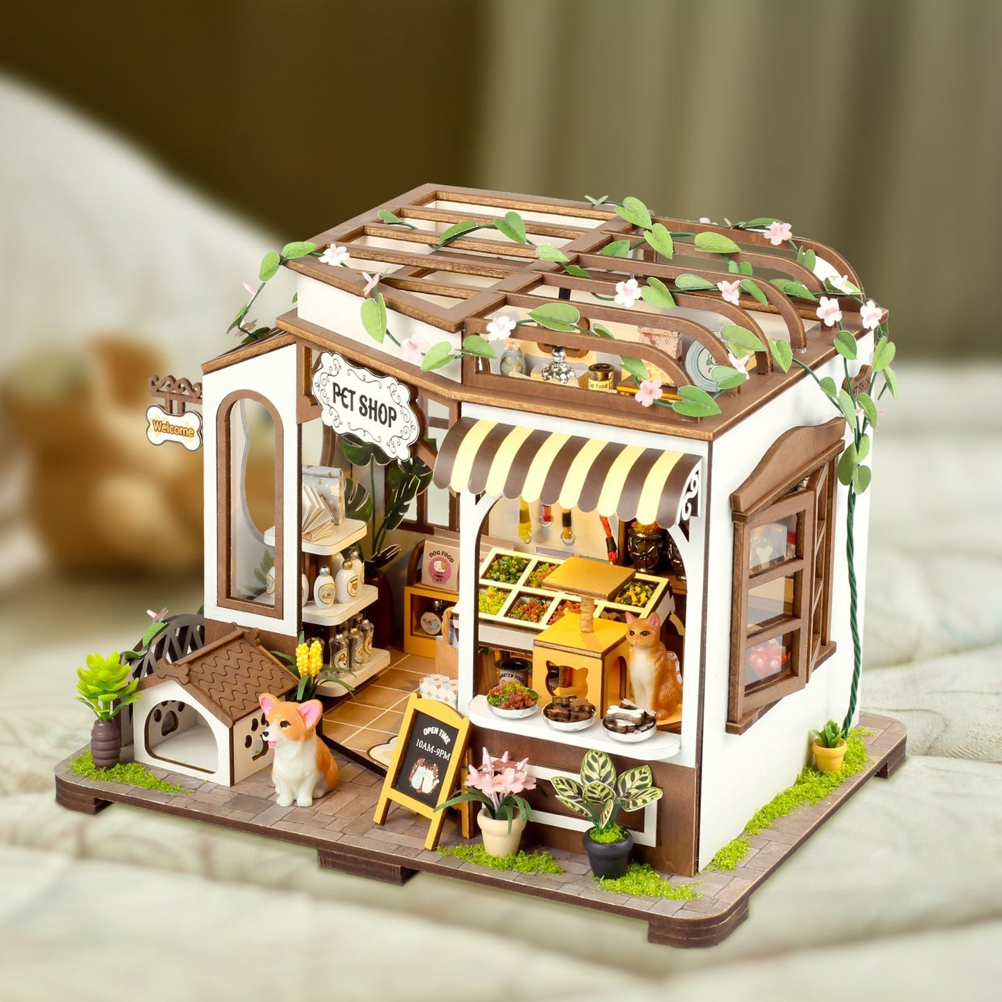 Pet Shop DIY Miniature House