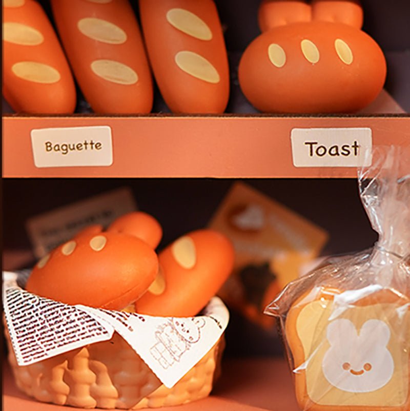 Roro Bakery & Coffee- Miniature House Kit