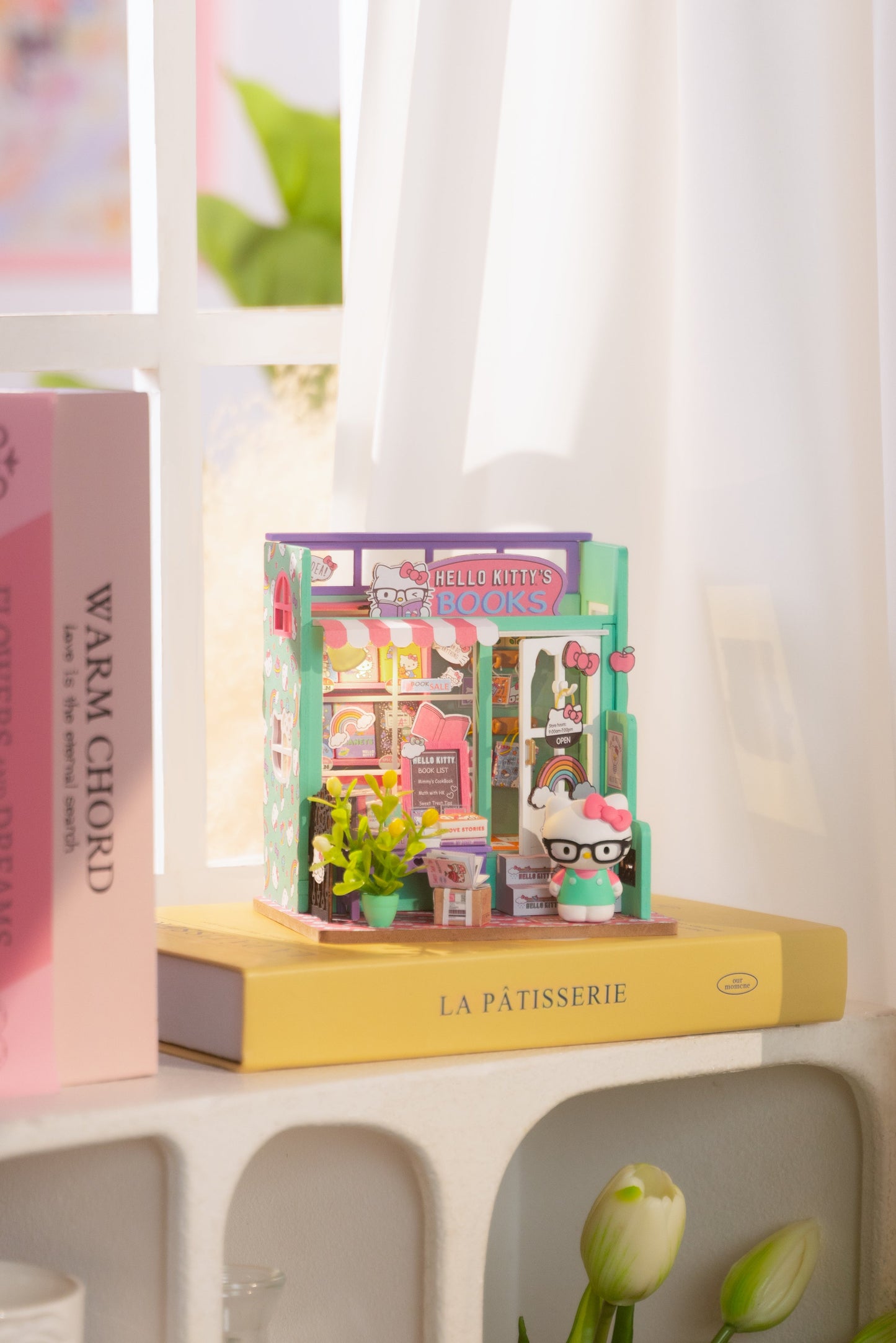 DIYRICLE | Hello Kitty® Bookstore