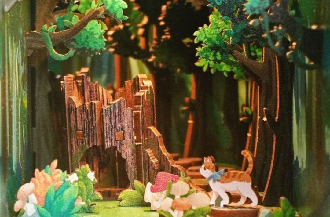 Alice in Wonderland DIY Book Nook