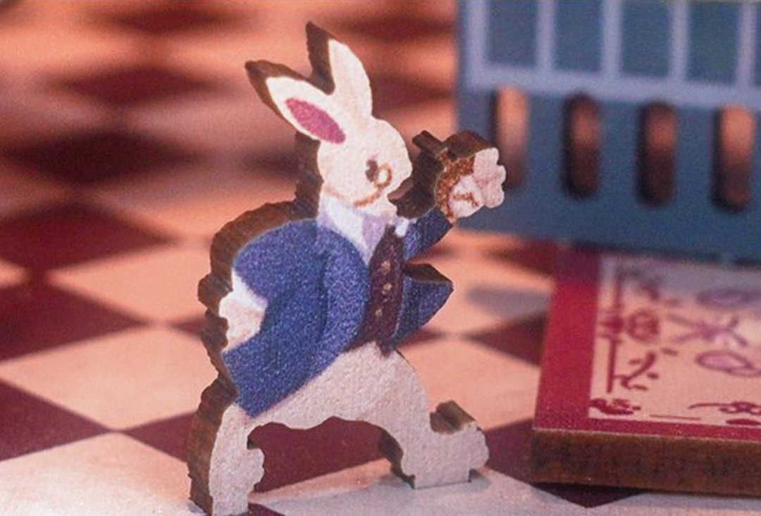 Alice in Wonderland DIY Book Nook