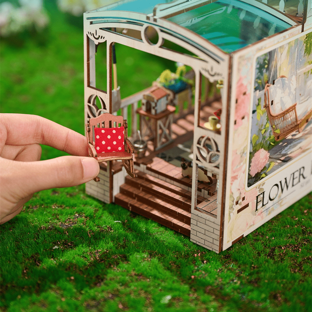 Bloomfield Cottage DIY Book Nook Kit