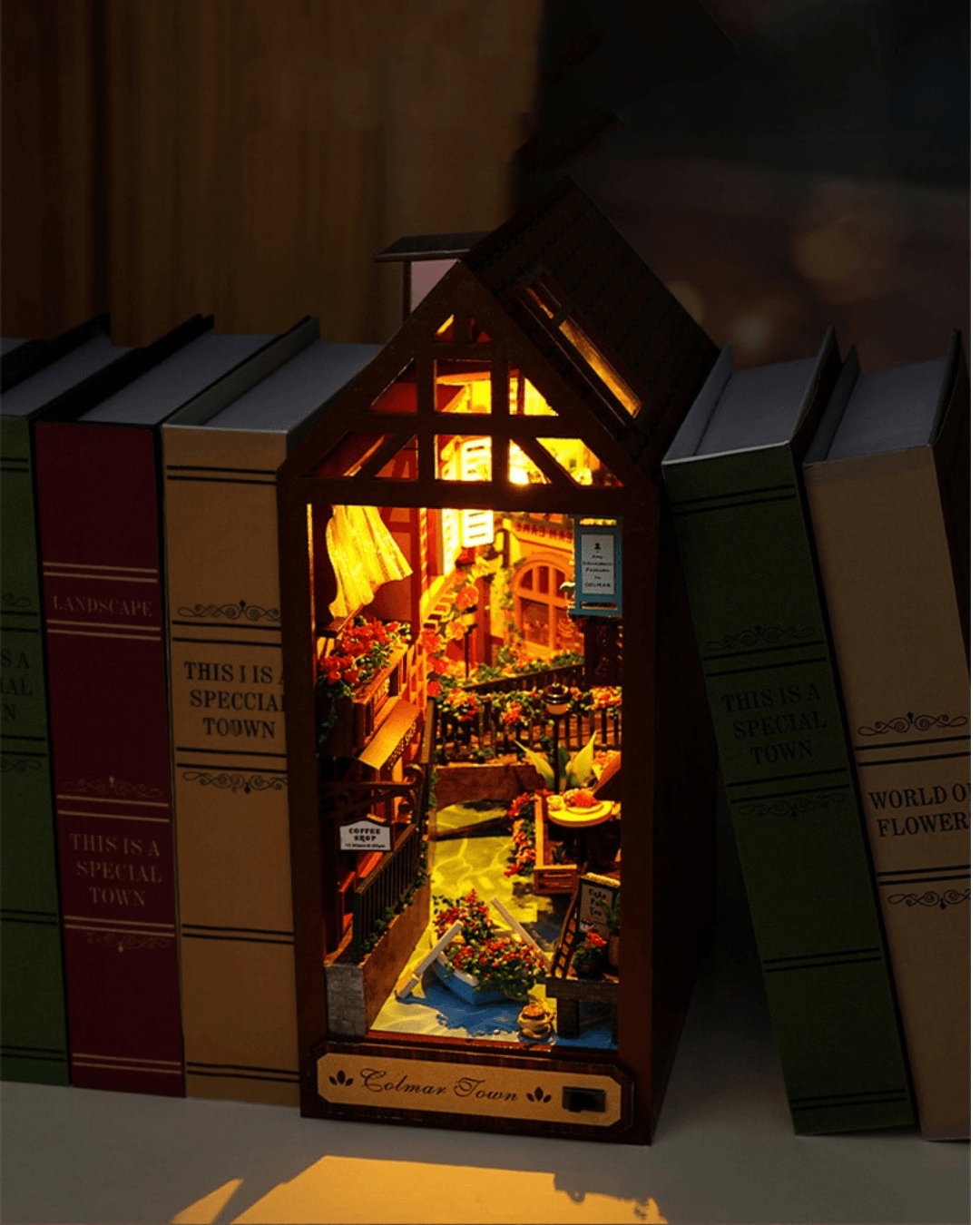 Colmar Town DIY Book Nook