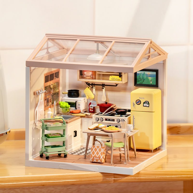 Fascinating Book Store Super Creator DIY Miniature Set