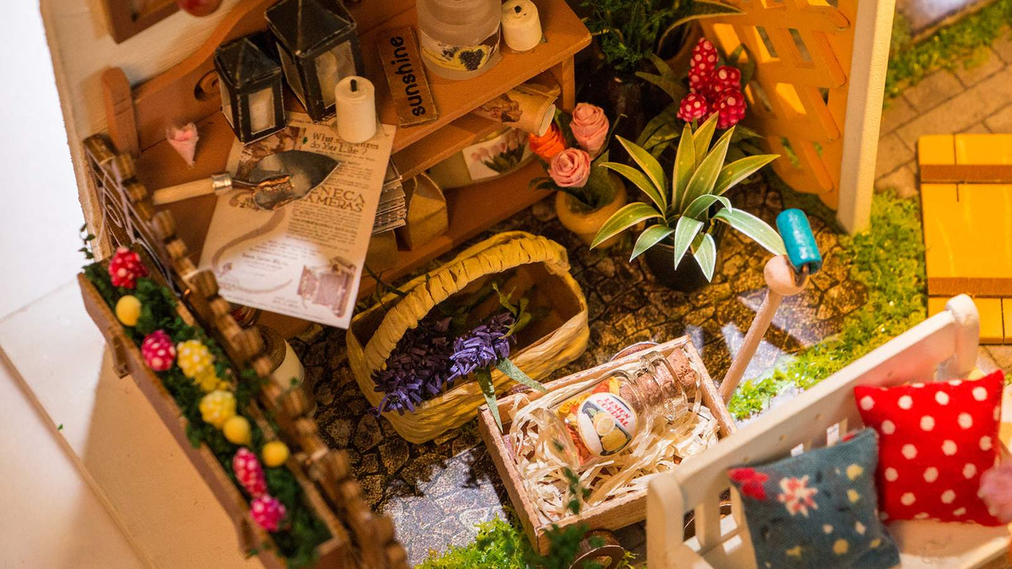 Miller's Garden DIY Miniature House Kit