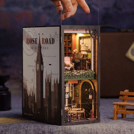 Rose Detective Agency Book Nook Kit (Sherlock Holmes Inspired)